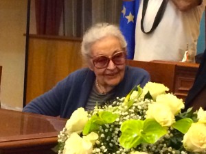 Lia nel Salone Consiliare di La Maddalena